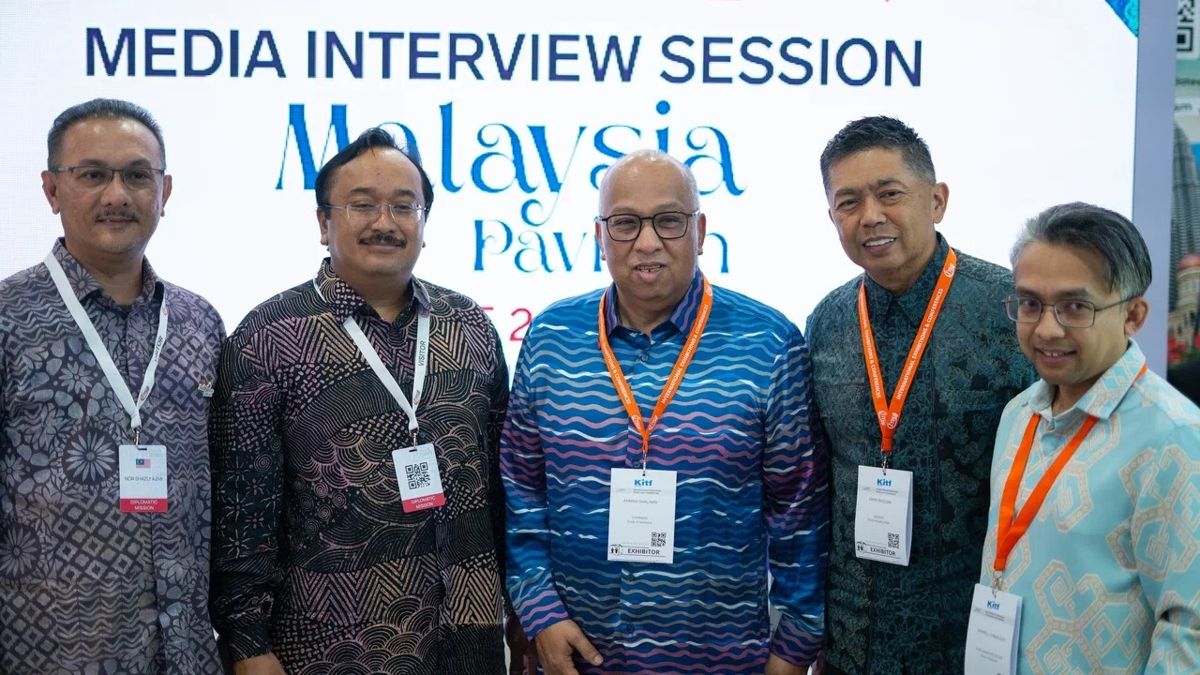 Делегация Малайзии на выставке