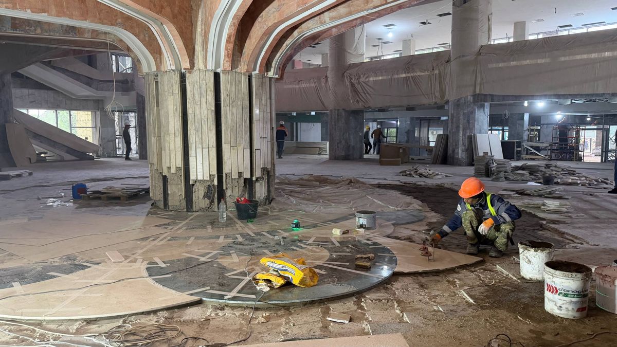 В театре продолжаются отделочные работы