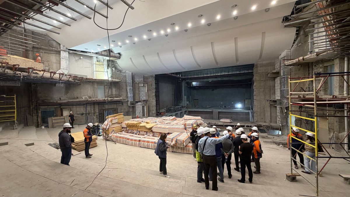 Помещение большого зала театра имени Наталии Сац 