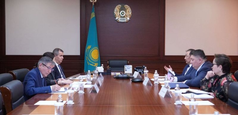 Минтранспорта и Air Astana обсудили новые маршруты и обновление флота