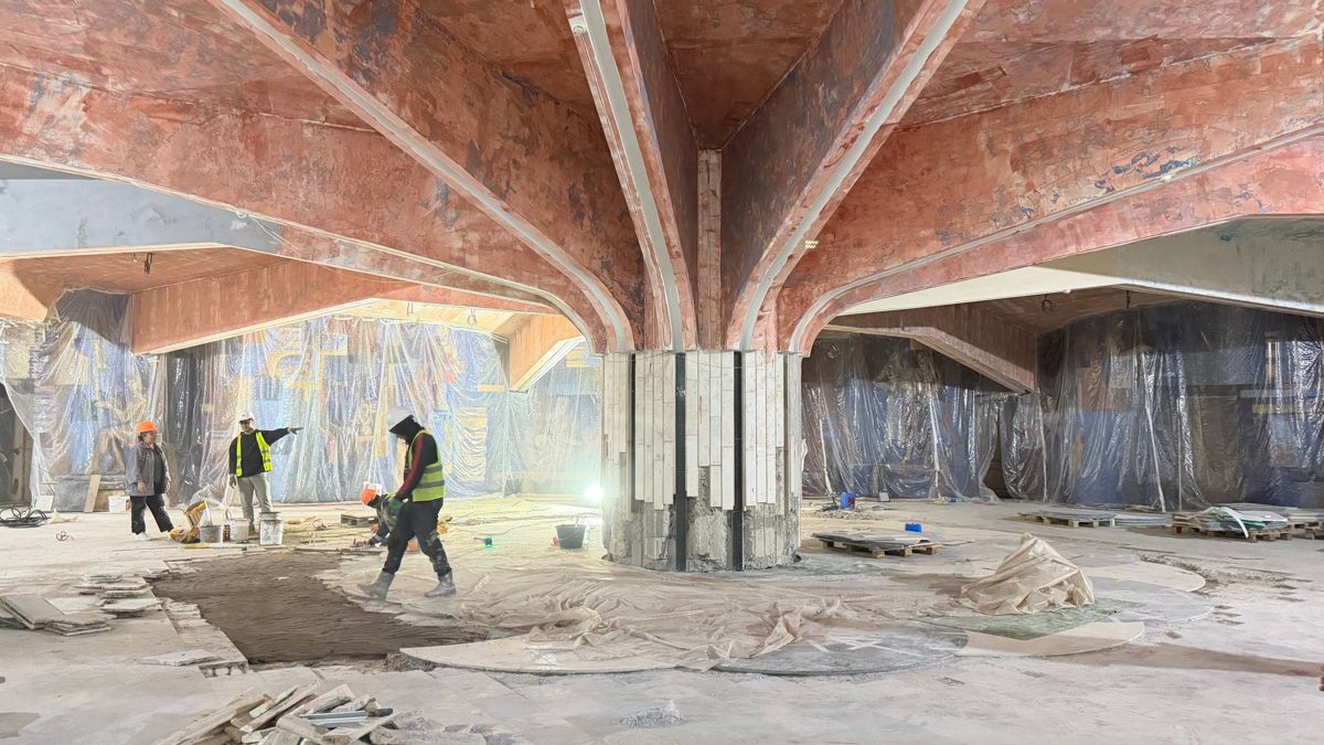 Реконструкция холла театра