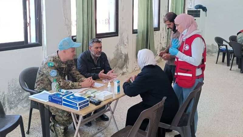 Казахстанские миротворцы оказали медпомощь местным жителям близ Голанских высот