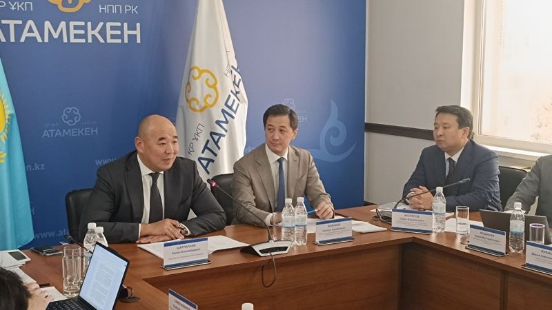Шарлапаев: МСБ в Казахстане растёт, несмотря на снижение числа предприятий
