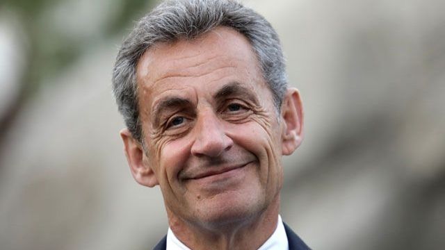 Экс-президента Франции Николя Саркози освободили по УДО