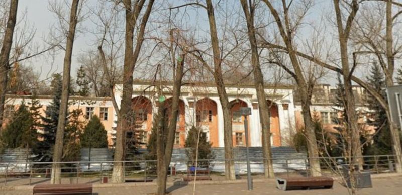 Суд отменил сделки по земле бывшей железнодорожной больницы Турксиба