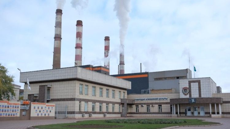 Двое сотрудников пострадали на Павлодарском алюминиевом заводе