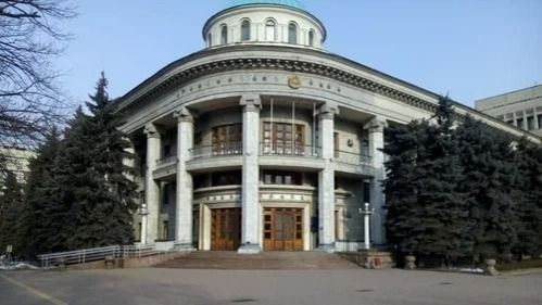 Реконструкция акимата в Алматы вызвала споры из-за опасений за исторический облик здания