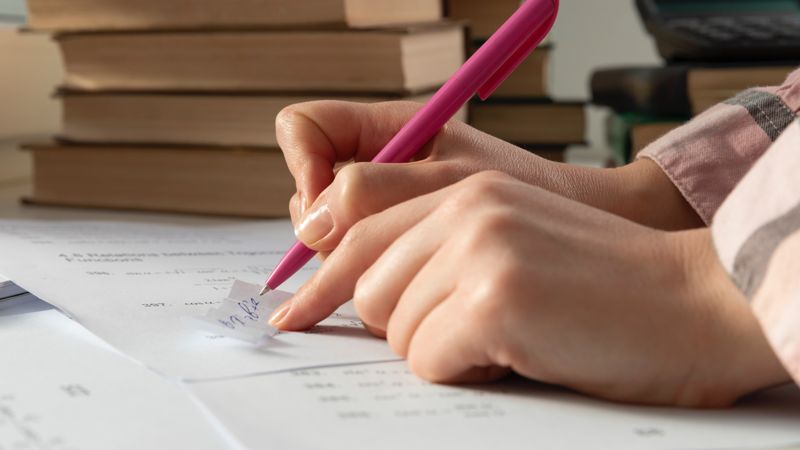 Почти все школы Алматы показали результаты выше 120 баллов