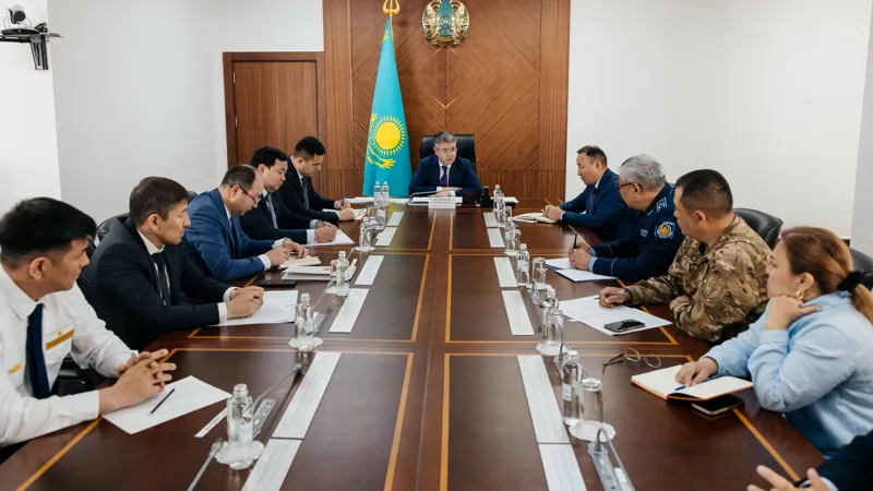 Серик Шапкенов проводит совещание