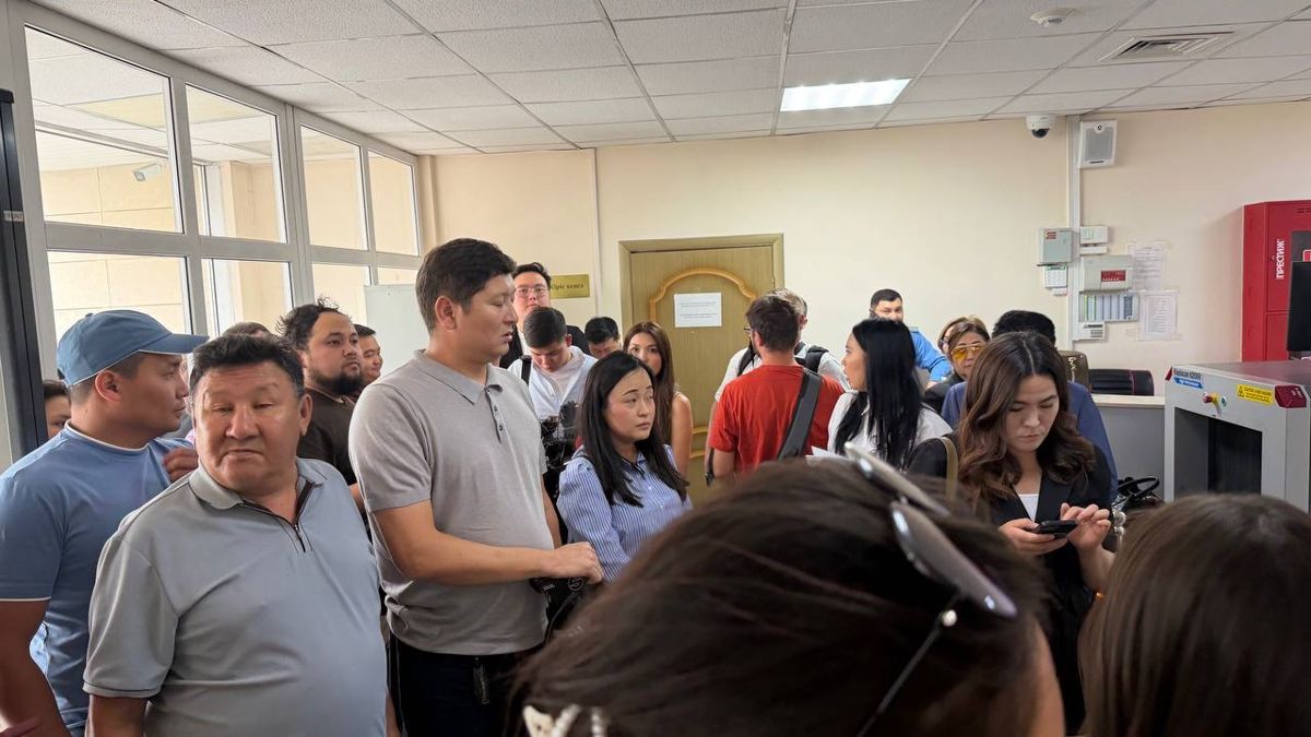 Представители СМИ перед началом процесса