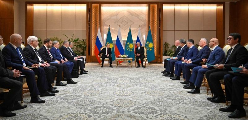 Президенты Токаев и Путин обсудили строительство АЭС в Казахстане