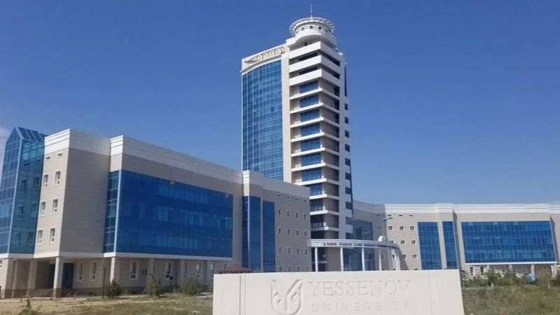 В Актау разгорелся скандал из-за экзаменов в университете Есенова
