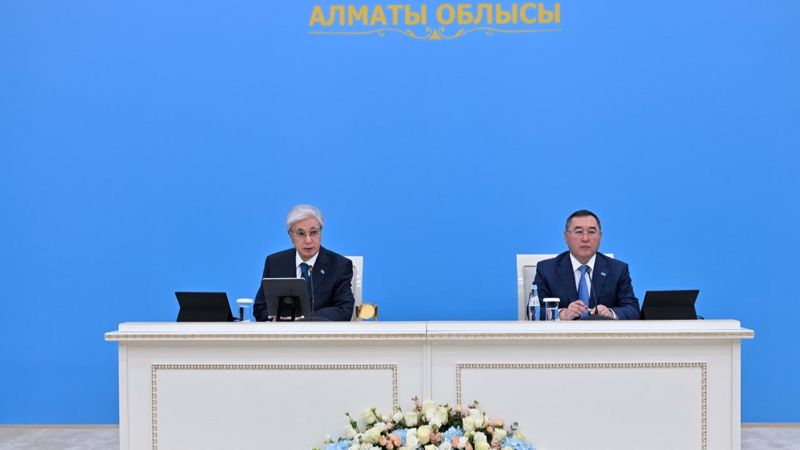 Токаев назвал развитие Конаева заслугой Султангазиева