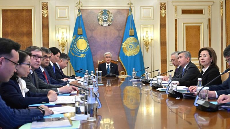 Токаев поручил Нацбанку и правительству продолжить сдерживать инфляцию
