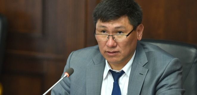 От министра до курьера: экс-глава минтруда развозит посылки в США