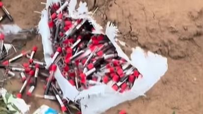В ЗКО на свалку выбросили человеческие биоматериалы 