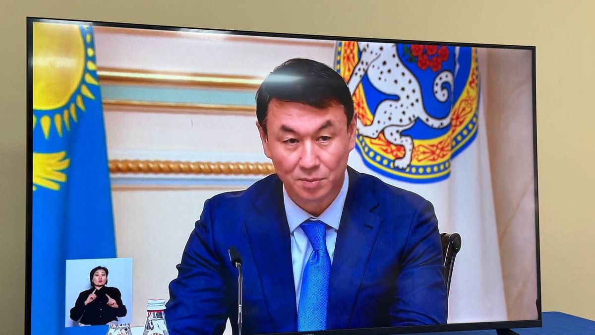 Дархан Сатыбалды по телевизору для СМИ