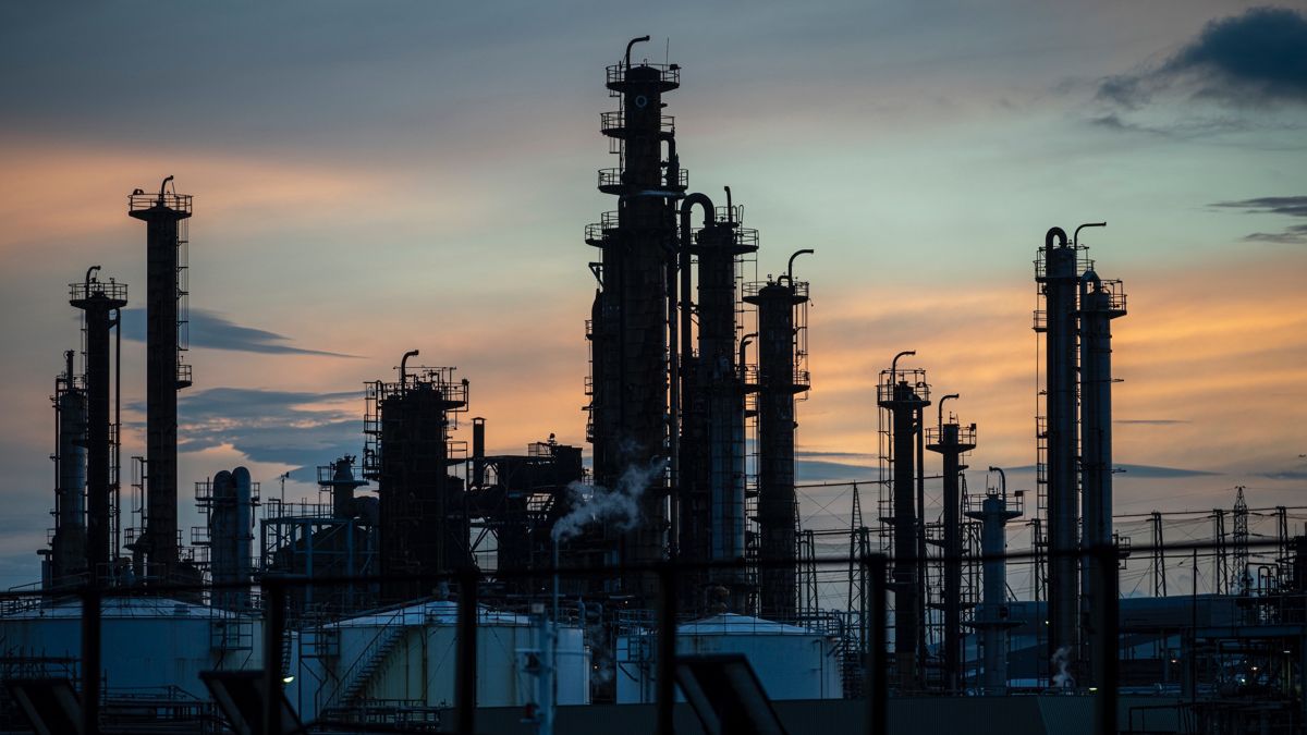 Саудовская Аравия остановила нефтепровод "Восток – Запад" после атак дронов