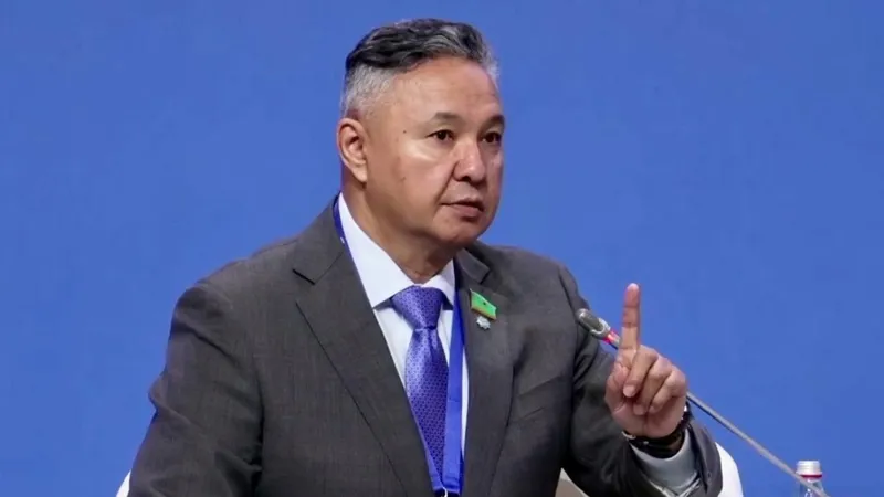 Азат Перуашев