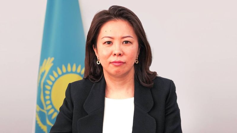 Вице-министр Жакселекова после критики депутата начала изучать казахский язык с репетитором