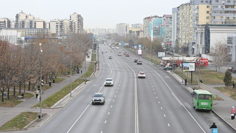 В Алматы на Момышулы ограничат движение из-за строительства ЛРТ
