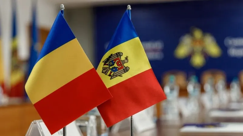 Флаги Румынии и Молдовы