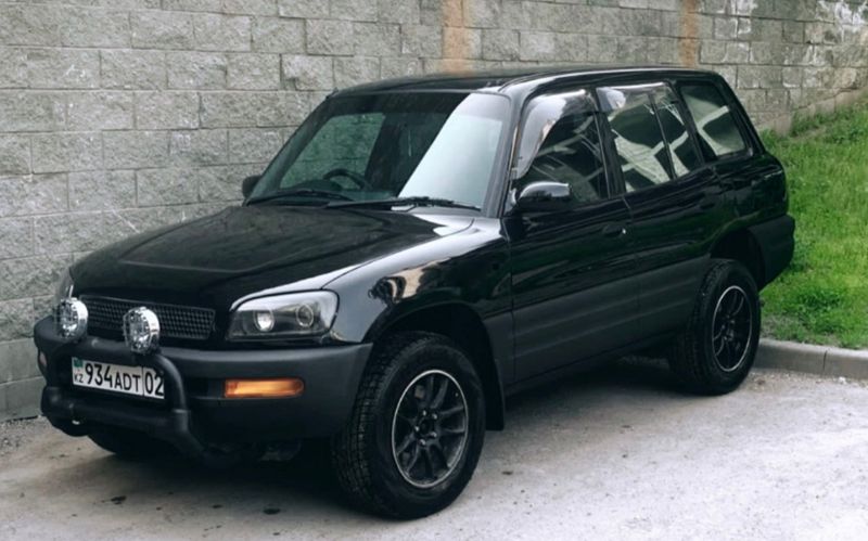 В Казахстане бесплатно проверят старые Toyota RAV4