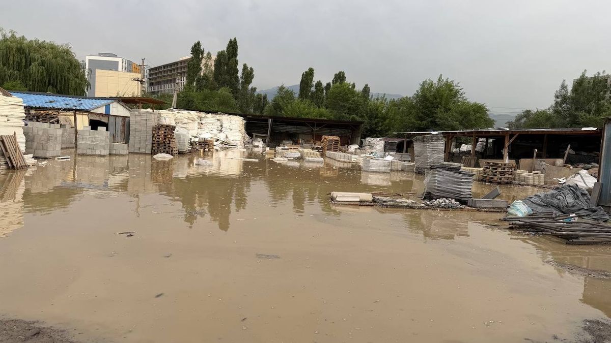 Склад наполнился водой
