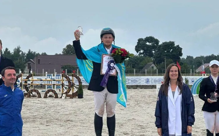 Всадник национальной сборной Олег Соколенко на международном турнире в Минске