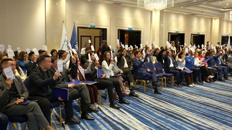 Марклен, Алибеков и Ходжаназаров вошли в список Respublica на выборы в курултай