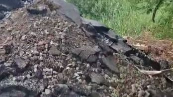 Дорожный конфуз: после презентации чиновникам на вокзале в СКО сняли новый асфальт