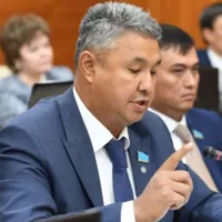 Азат Перуашев