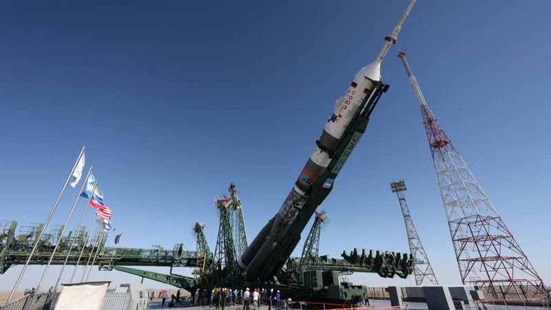 На "Байконуре" показали вывоз ракеты с кораблём "Союз МС-29"