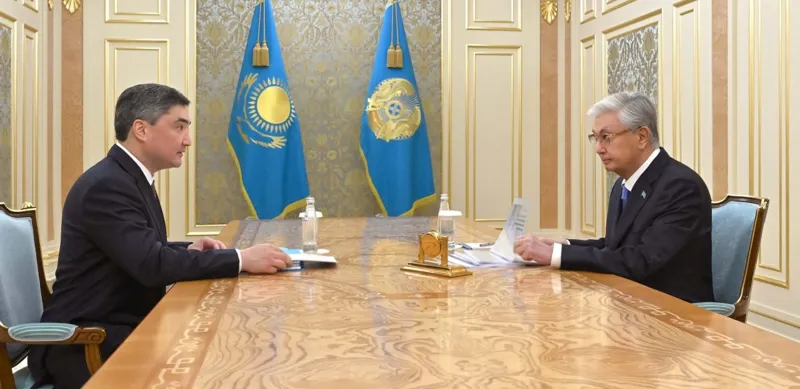 Премьер Олжас Бектенов и президент Касым-Жомарт Токаев