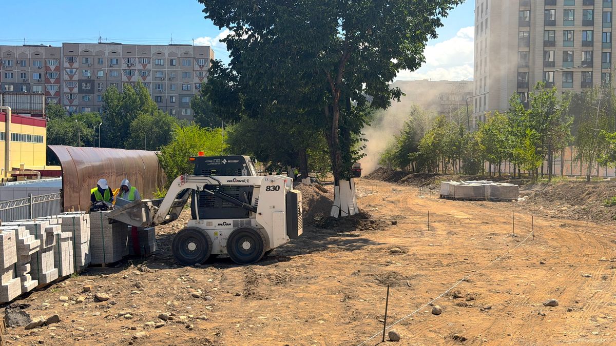 Строительство аллеи по улице Дунаевского
