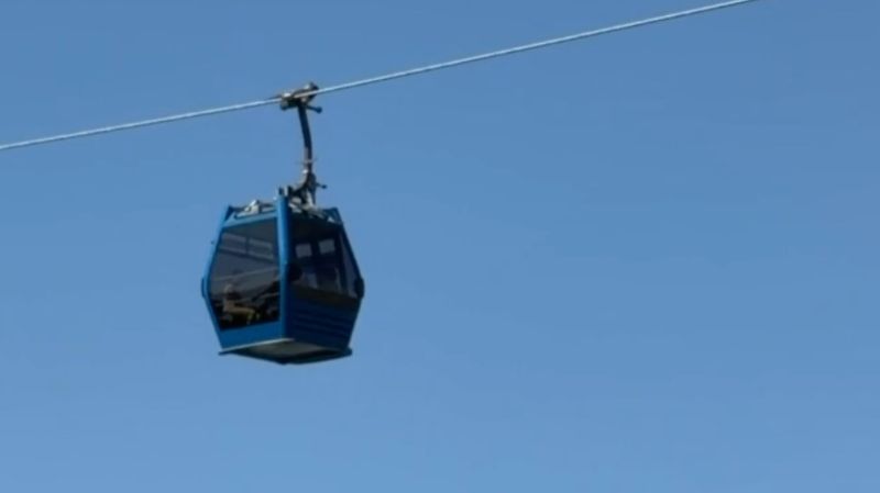 Канатная дорога на Коктобе остановилась из-за отключения электричества