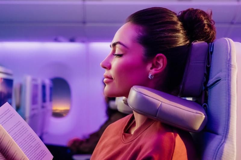 В экономклассе Emirates появятся подголовники для сна, которые заменят дорожные подушки