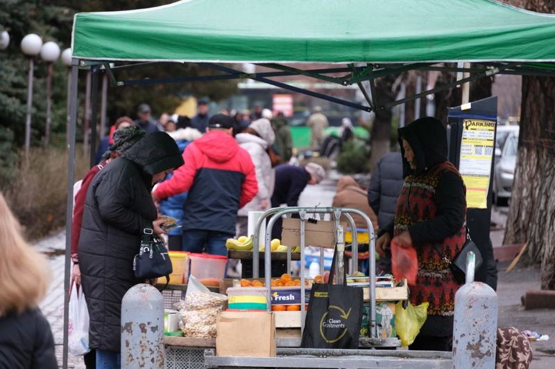 В Ауэзовском районе Алматы ликвидировали семь точек стихийной торговли