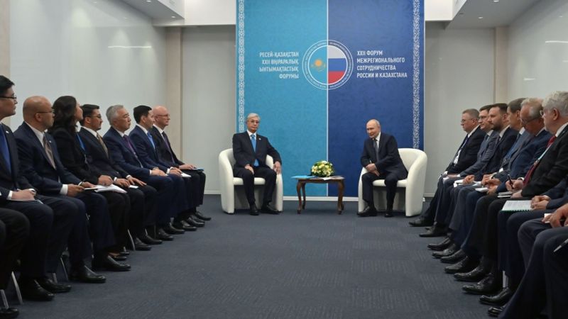 Кремль отреагировал на предложение Токаева заморозить конфликт в Украине