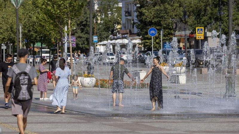 Пекло до +42°С: каким будет 1 августа в Астане, Алматы и Шымкенте