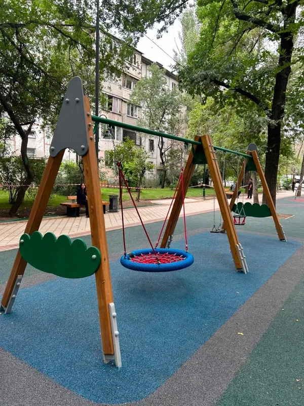 Двор в Алматы