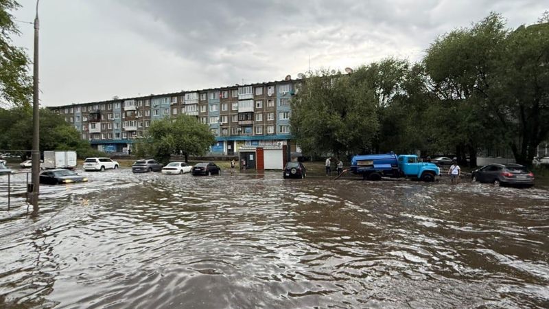 Ливни и шквалистый ветер оставили без света часть Восточно-Казахстанской области