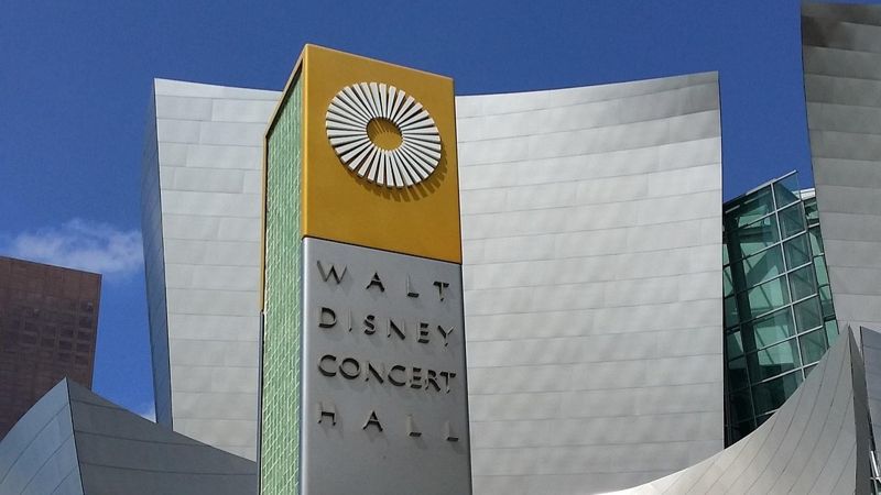 Disney и TikTok договорились об обмене контентом