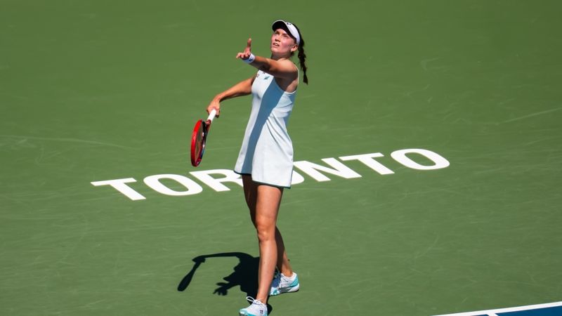 Елена Рыбакина вышла в четвёртый круг турнира WTA 1000 в Торонто
