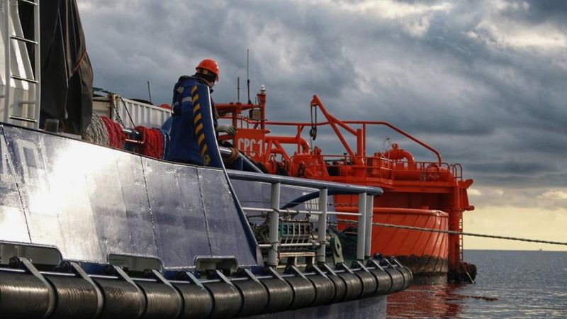 Казахстан перенаправил часть экспорта нефти из-за ограничений КТК