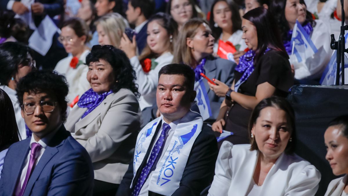 Зрители на теледебатах на Jibek Joly