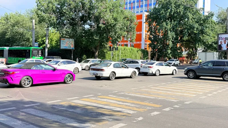 Не работают светофоры на Толе би Байтурсынова