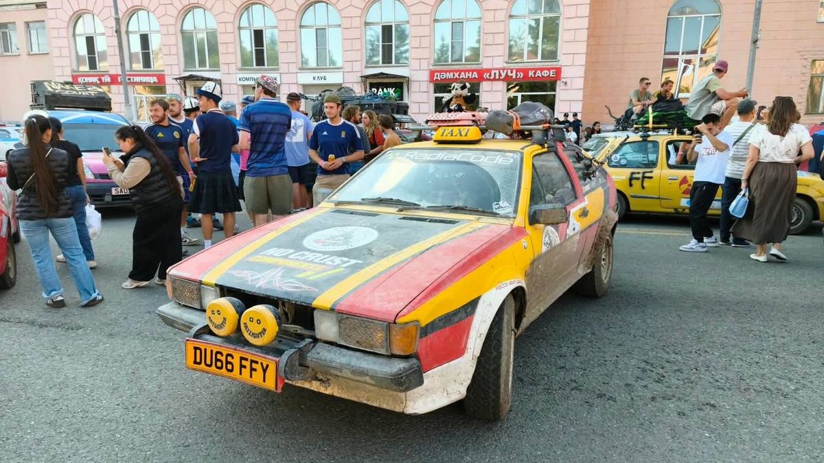 Автомобиль из картежа Mongol Rally