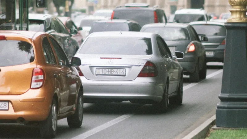 Автомобили в пробке
