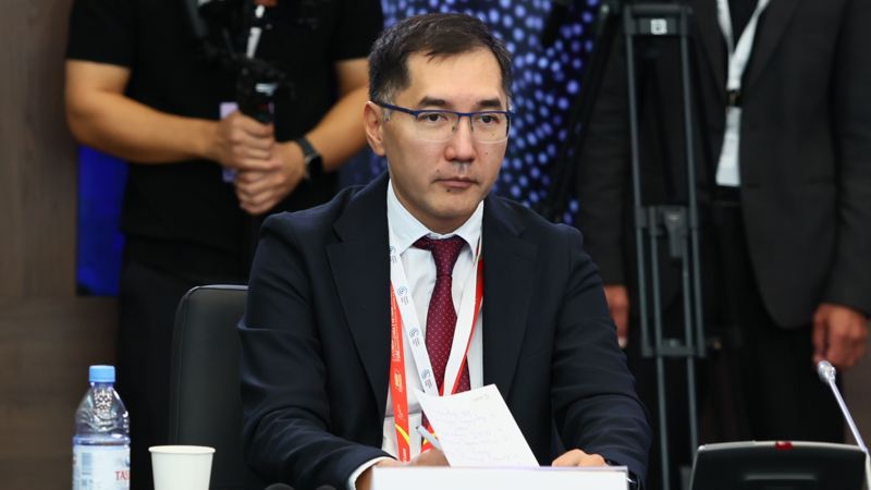 VietJet Qazaqstan получит Boeing, но продолжит летать на старых Q400
